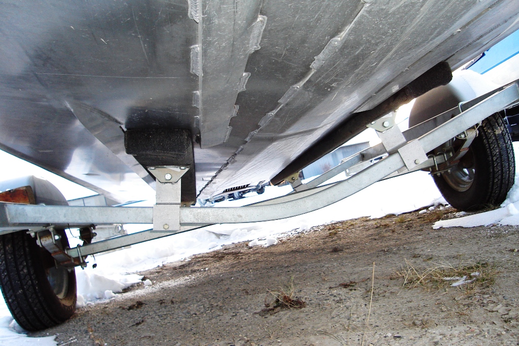 2006 white harbourcraft 010r.jpg