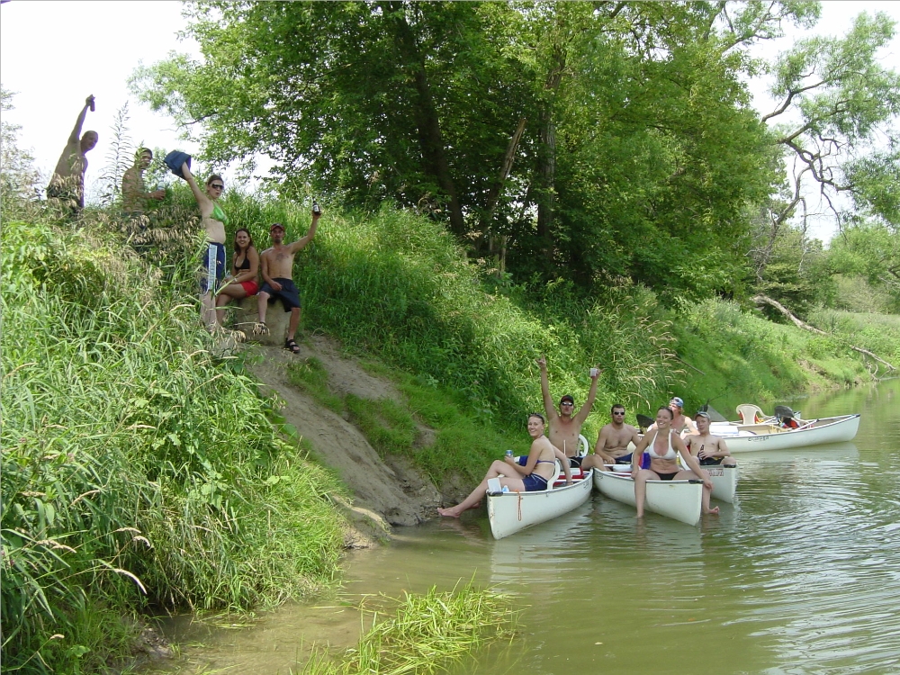 canoe.jpg