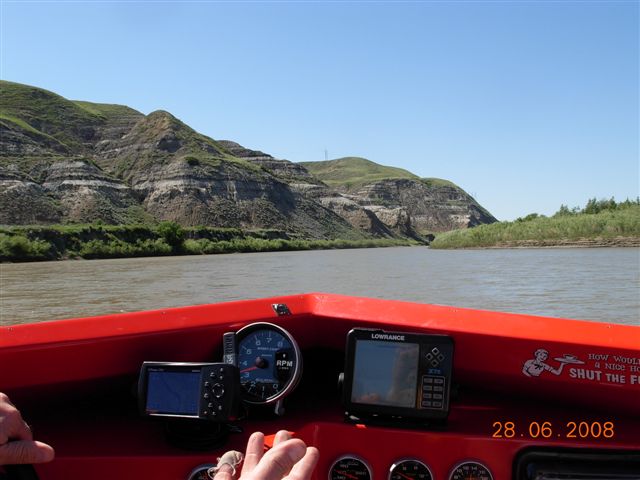 Drumheller boating June 28-08 016.jpg