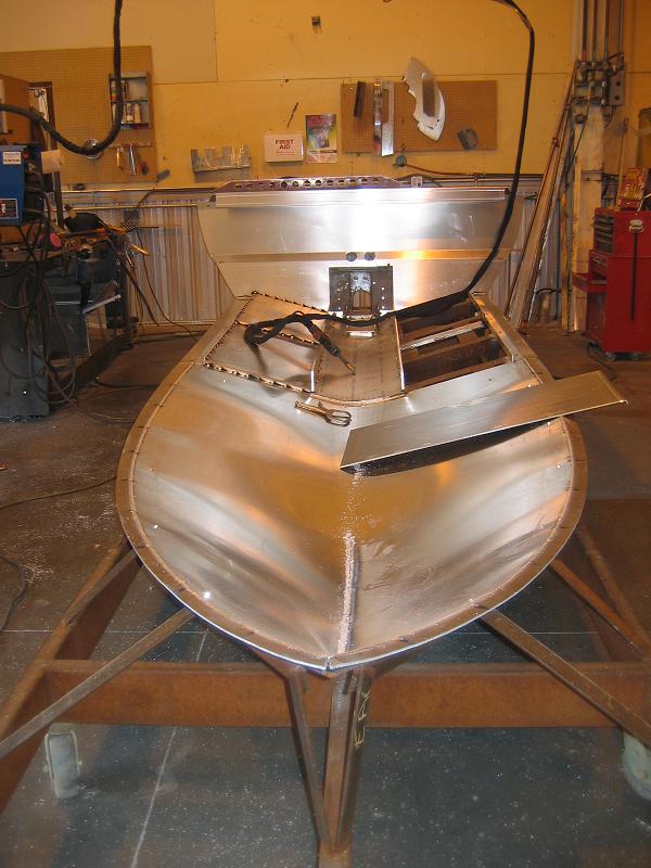 E6 SABRE 207 hull 002r.JPG