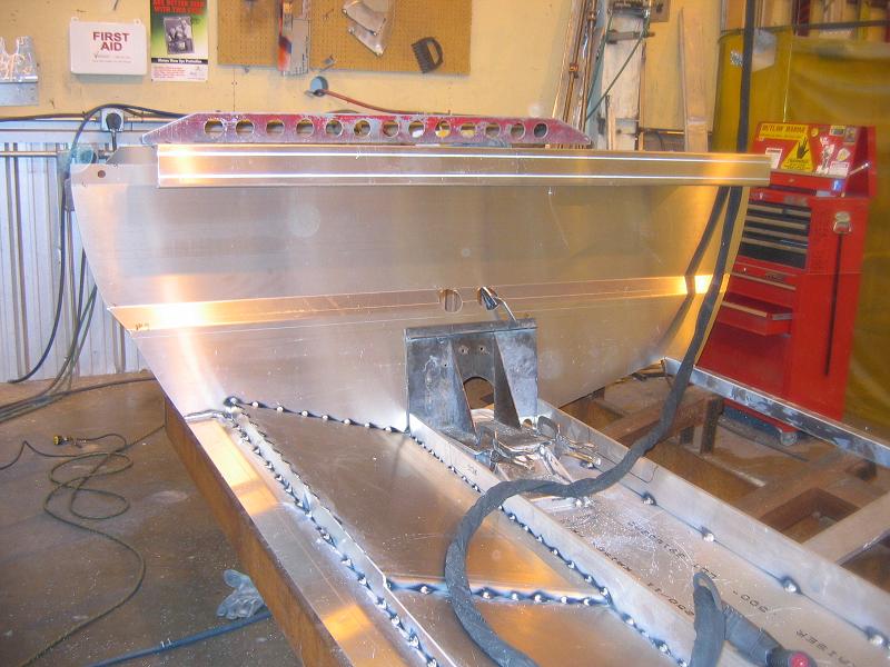 E6 SABRE 207 hull 003r.JPG