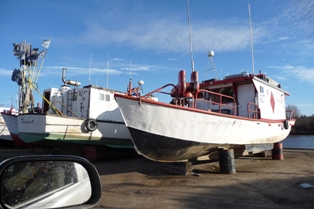 H.R. Thanksgiving 2008 docked fishing boats 169.jpg