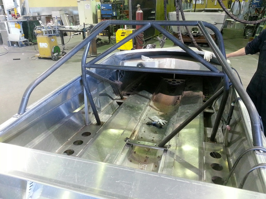 Ians roll cage.jpg