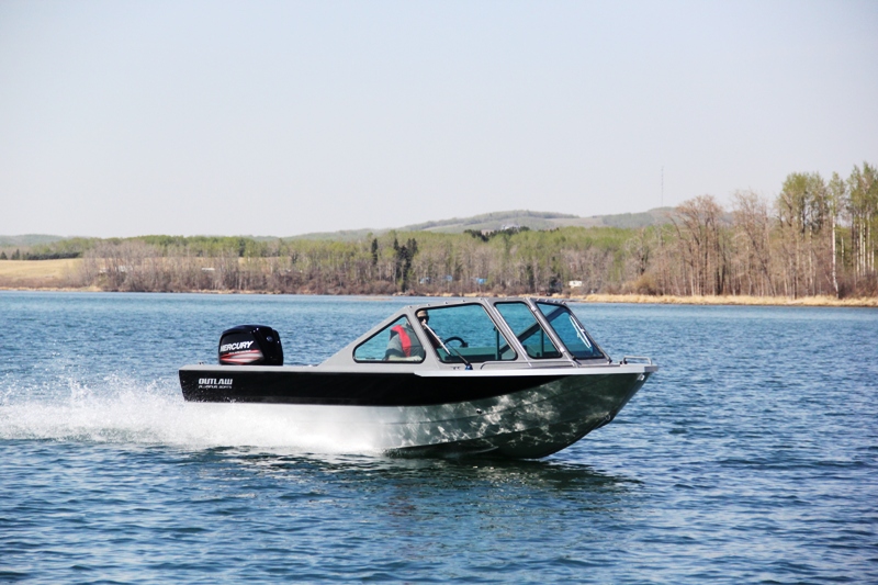 Outboards 070.JPG