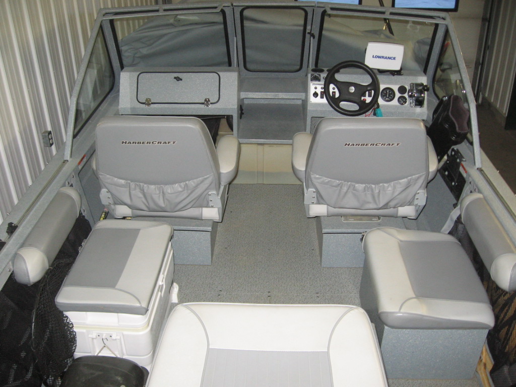river boat 001.JPG