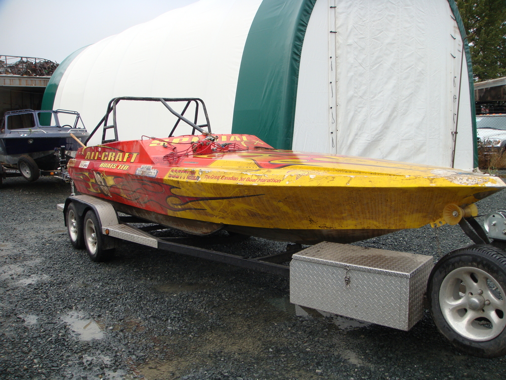 rsz_sunken_race_boat_002.jpg