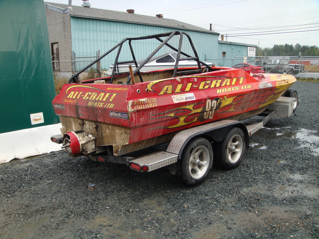 rsz_sunken_race_boat_003.jpg.jpeg