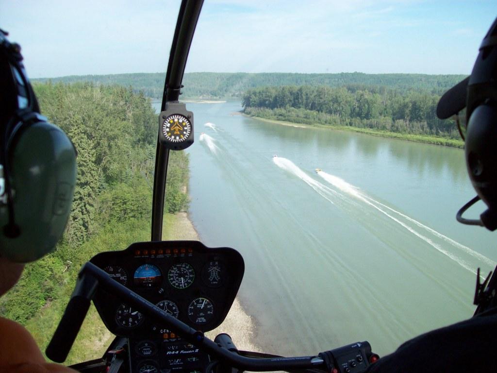 Whitecourt Boat Races 2010 023.jpg